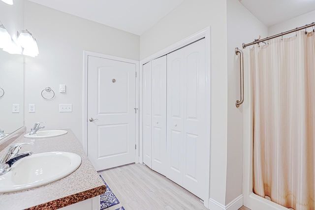 4 Henry David Dr Unit 103, Nashua, NH 03062