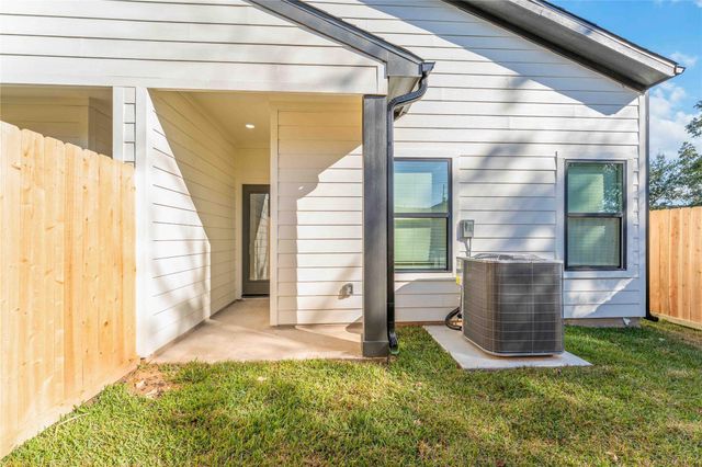 8318 Brandon Street, Houston, TX 77051