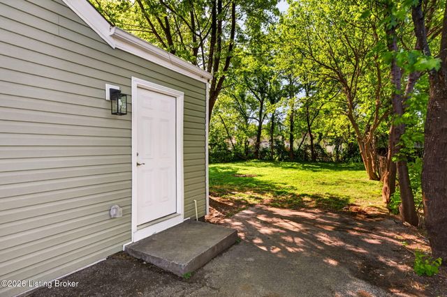 1708 Sonne Ave, Louisville, KY 40216