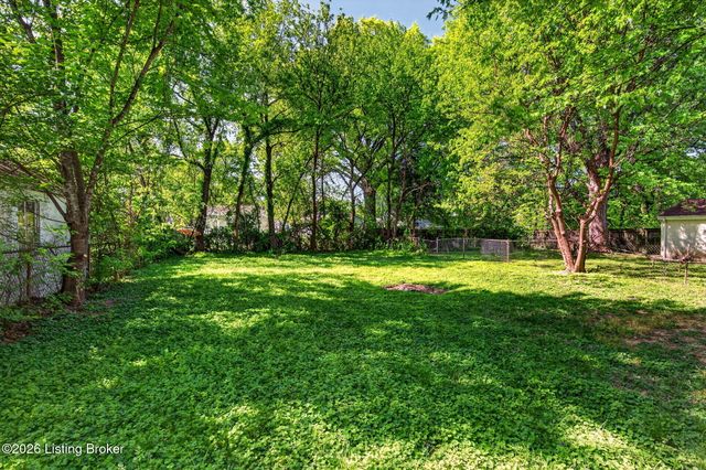 1708 Sonne Ave, Louisville, KY 40216