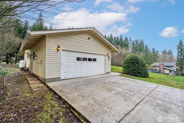 185 Brook Drive, Chehalis, WA 98532