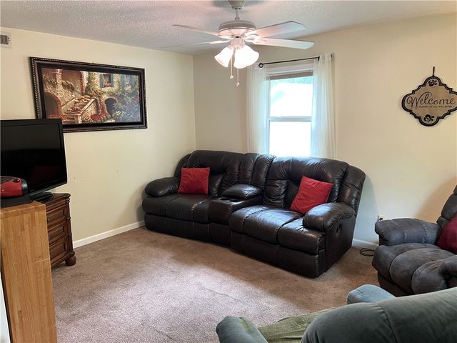 3605 W Overland Circle, Harrison, AR 72601