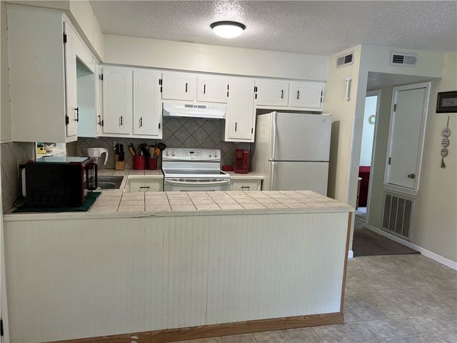 3605 W Overland Circle, Harrison, AR 72601