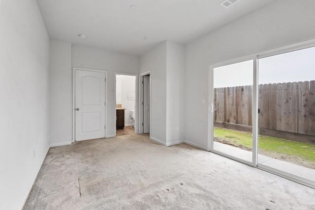 683 Granada Court, Merced, CA 95341