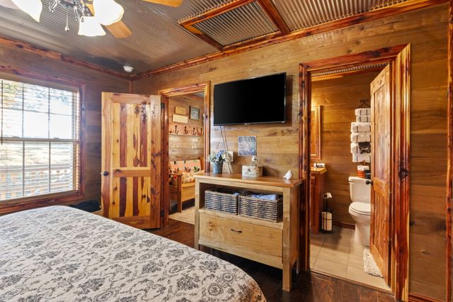 784 Damron Rd, Lynchburg, TN 37352