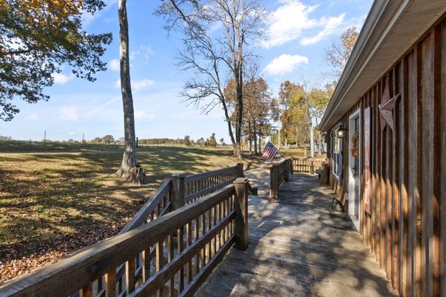 784 Damron Rd, Lynchburg, TN 37352