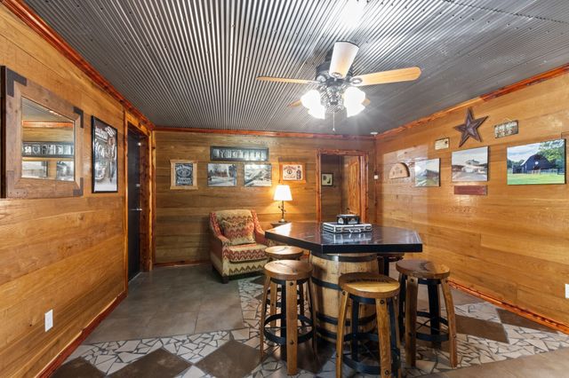 784 Damron Rd, Lynchburg, TN 37352