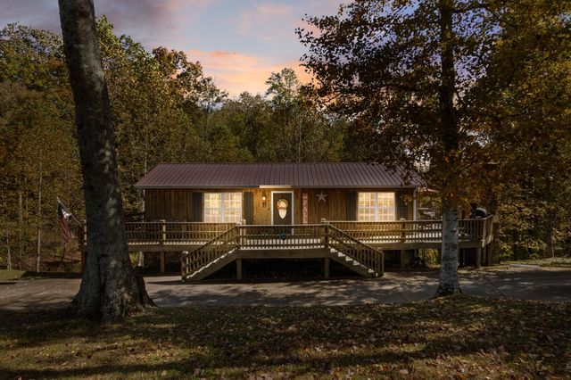 784 Damron Rd, Lynchburg, TN 37352