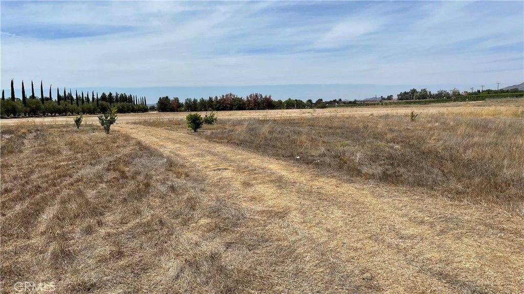 Image 10 of property listing at 4 Rancho California Road, Temecula, CA 92592