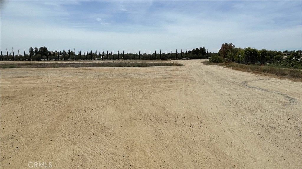 Image 3 of property listing at 4 Rancho California Road, Temecula, CA 92592