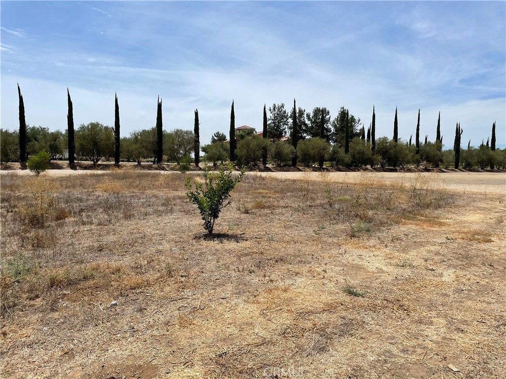 Image 9 of property listing at 4 Rancho California Road, Temecula, CA 92592