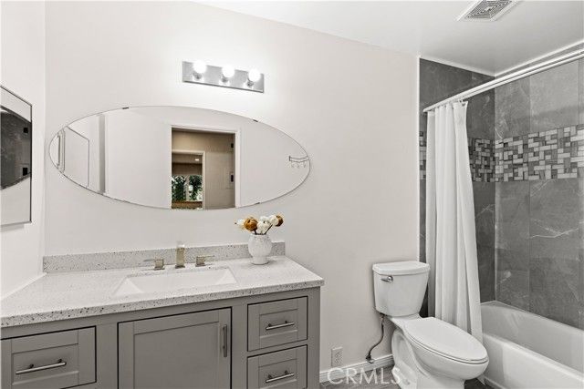 11138 Aqua Vista 55, North Hollywood (los Angeles), CA 91602