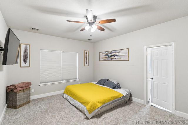 9800 E 510 Road, Claremore, OK 74019