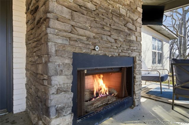 9800 E 510 Road, Claremore, OK 74019