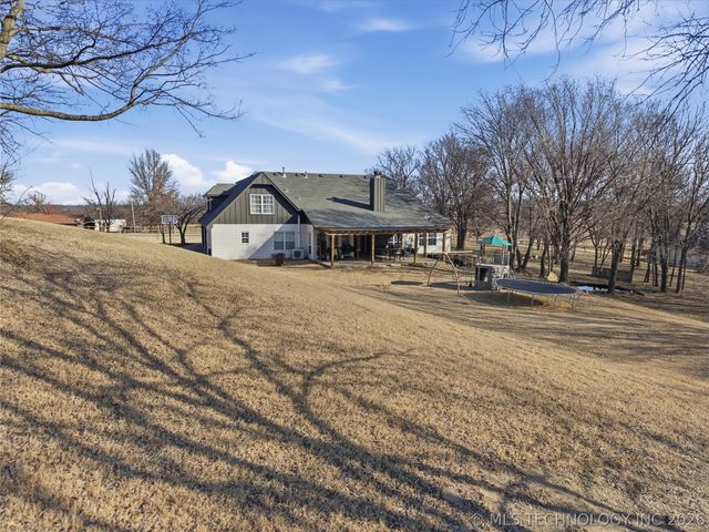 9800 E 510 Road, Claremore, OK 74019
