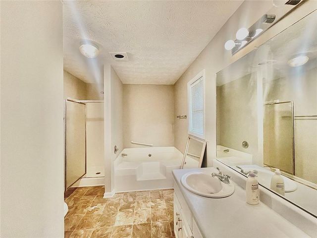 3095 Oak Grove Road, Loganville, GA 30052