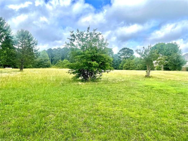 3095 Oak Grove Road, Loganville, GA 30052