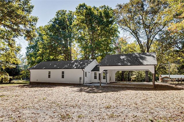 4417 Nc Highway 42, Asheboro, NC 27205