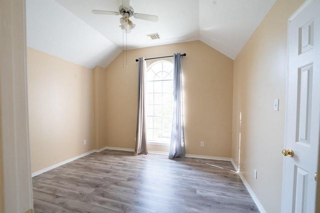 1809 Oakland Cir, Pearland, TX 77581