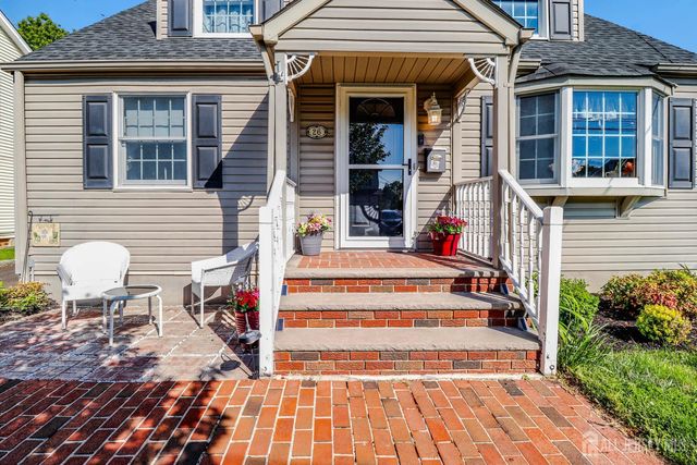 26 W Cliff Road, Colonia, NJ 07067