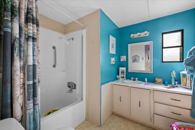 301 Freeman Road UNIT 92, Central Point, OR 97502