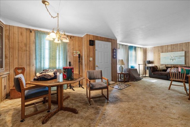 301 Freeman Road UNIT 92, Central Point, OR 97502