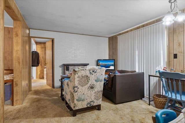 301 Freeman Road UNIT 92, Central Point, OR 97502