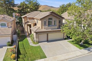 5199 Carmento Drive, Oak Park, CA 91377