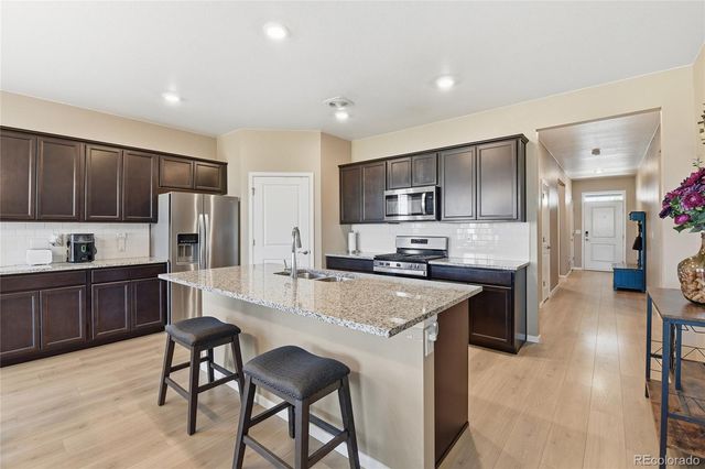 141 S Quantock Street, Aurora, CO 80018