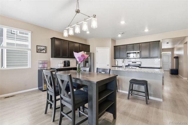 141 S Quantock Street, Aurora, CO 80018