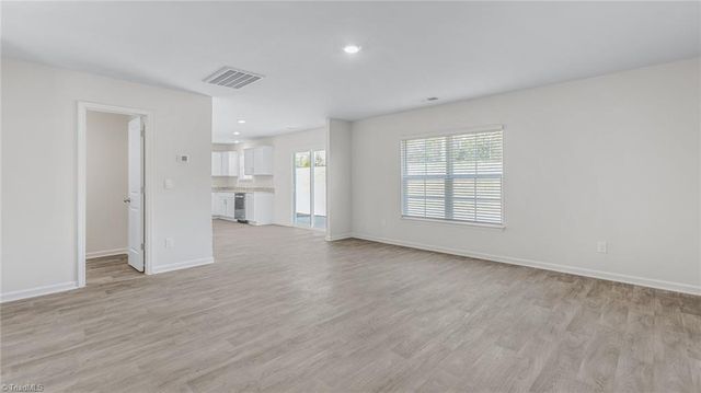 1559 String Drive, Winston-salem, NC 27107