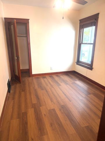 5433 N Magnet Avenue 1, Chicago, IL 60630