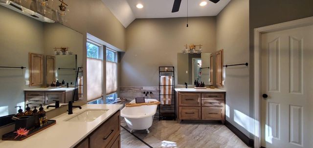 8762 Sunset Heights Lane, Conroe, TX 77302