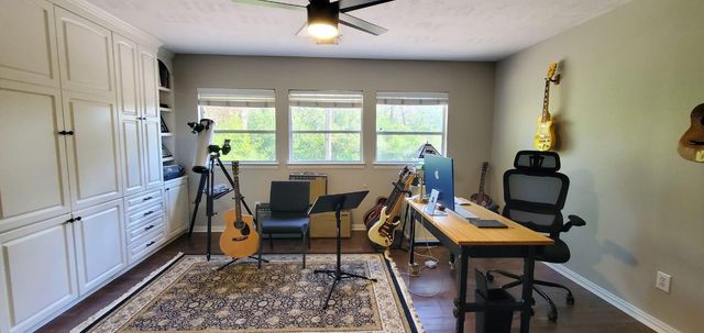 8762 Sunset Heights Lane, Conroe, TX 77302