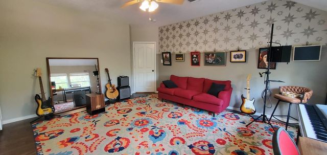 8762 Sunset Heights Lane, Conroe, TX 77302