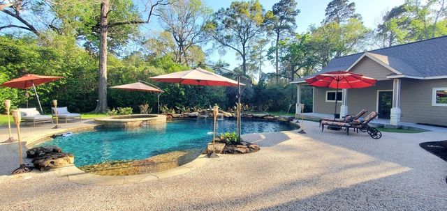 8762 Sunset Heights Lane, Conroe, TX 77302