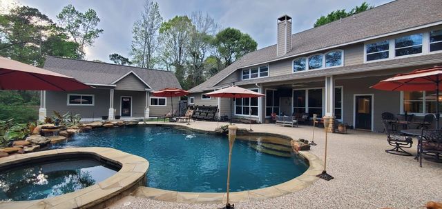 8762 Sunset Heights Lane, Conroe, TX 77302