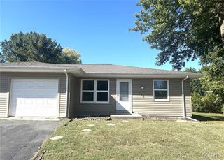 155 Marilyn Avenue, Belleville, IL 62226