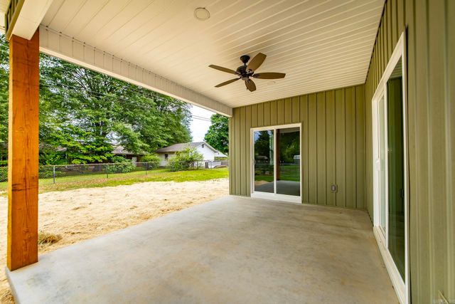 912 Lakeshore Drive, Heber Springs, AR 72543