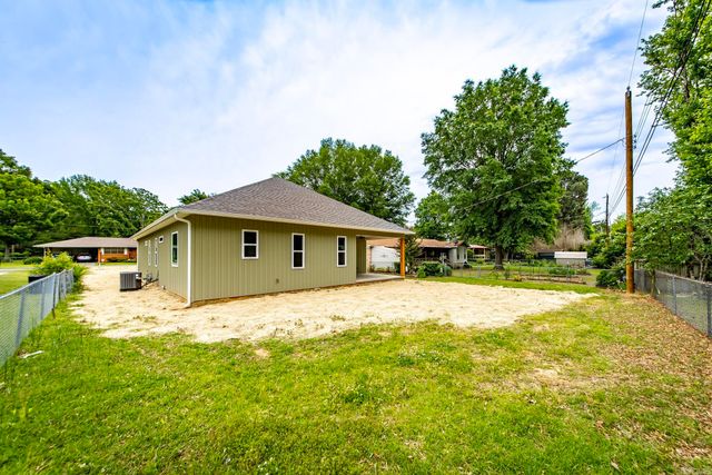 912 Lakeshore Drive, Heber Springs, AR 72543