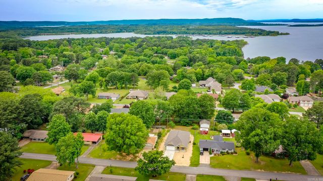 912 Lakeshore Drive, Heber Springs, AR 72543