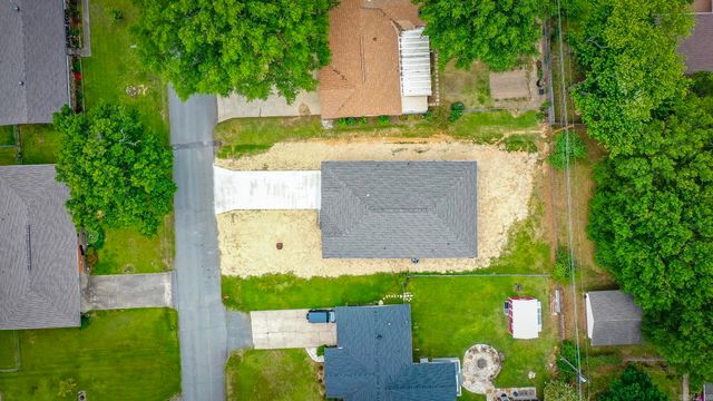 912 Lakeshore Drive, Heber Springs, AR 72543