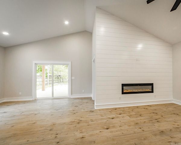 912 Lakeshore Drive, Heber Springs, AR 72543