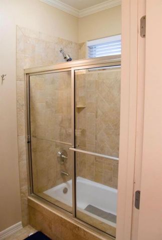 20600 Highland Lake DR, Lago Vista, TX 78645