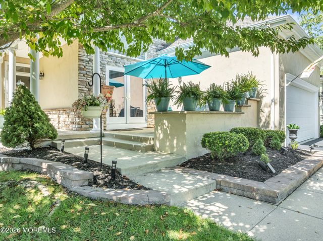 37 Solomans Drive, Barnegat, NJ 08005