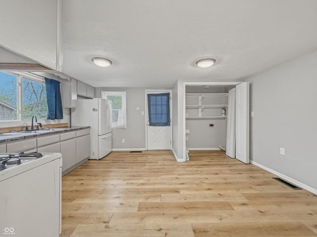 3346 S Lockburn Street, Indianapolis, IN 46221