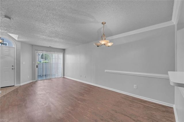 3856 Lasalle Dr Apt 105, Virginia Beach, VA 23453