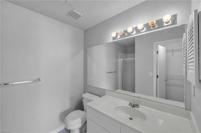 3856 Lasalle Dr Apt 105, Virginia Beach, VA 23453