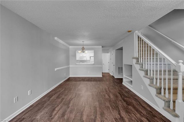 3856 Lasalle Dr Apt 105, Virginia Beach, VA 23453