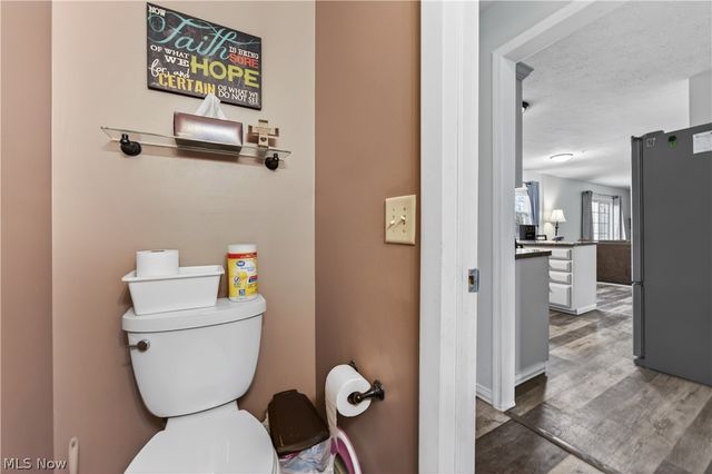 30 Chelmsford Drive, Aurora, OH 44202